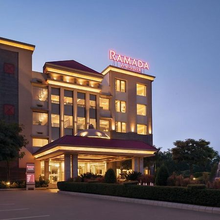 Ramada By Wyndham Varanasi Katesar Chandauli Esterno foto